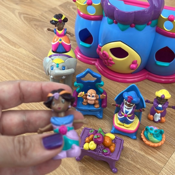 Aladdin and Princess Jasmine Play Set - Picture 9 of 16